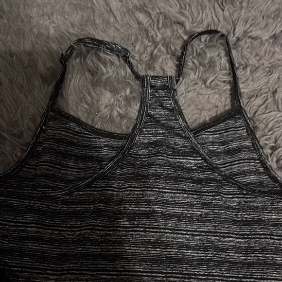 Energi Athletic wear size small/medium work out tank - Picture 2 of 3